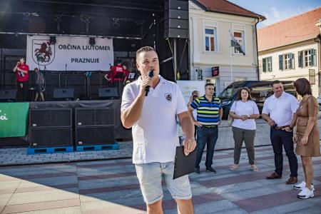 Občina na prostem (12)